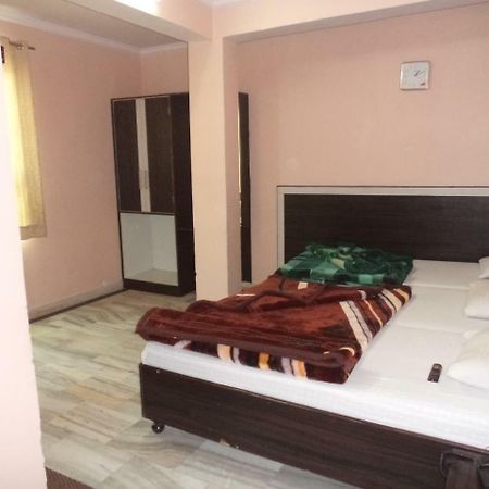 Hotel Gem Palace ชัยปุระ ภายนอก รูปภาพ